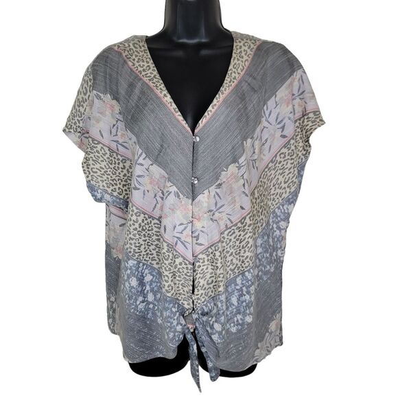 Bobeau Nwot floral leopard print rayon blend knit hem shirt top size Large - Picture 1 of 7